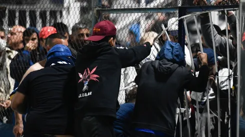 La afición de Gimnasia vivió un horrible momento.