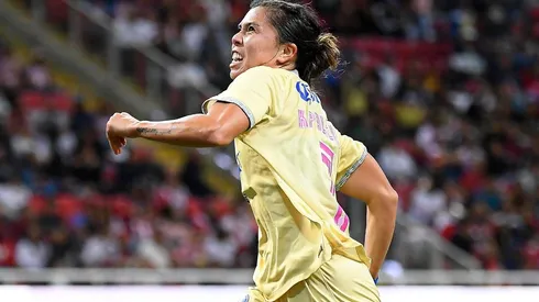 Kiana Palacios busca al niño que celebró con lágrimas en los ojos su primer gol ante Chivas.