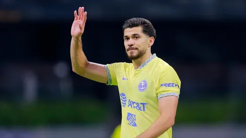 Henry Martín lucha por ser el 9 en Qatar.