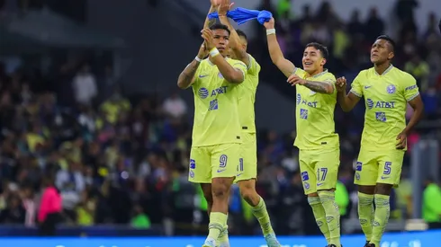 América celebró con todo los goles ante Chivas.