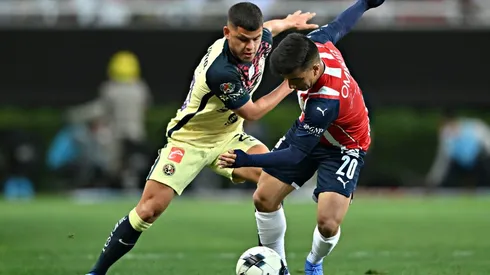 América y Chivas disputan el partido de la jornada.