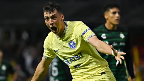 Viñas convirtió un gol de oro puro.