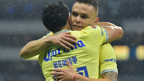 Jonathan Rodríguez persigue a Henry Martín en la tabla de goleo del Torneo Apertura 2022 de la Liga MX.