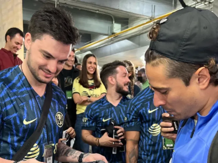 Guillermo Ochoa le cumplió el sueño a un influencer con 74 millones de seguidores