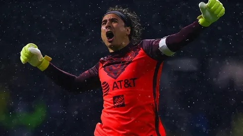 Guillermo Ochoa termina su contrato con América en diciembre del 2023.
