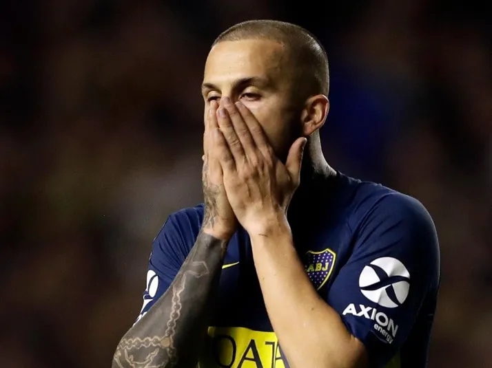 Darío Benedetto, suspendido en Boca por irse a los golpes con un compañero