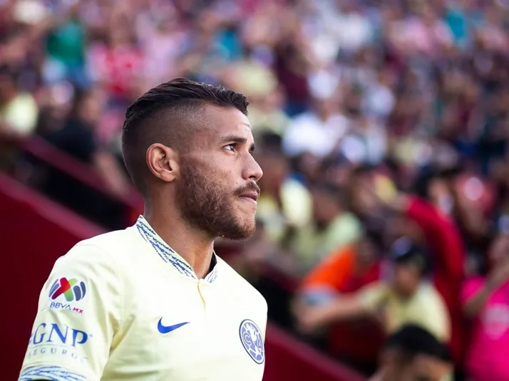 Jonathan Dos Santos celebró el fichaje procedente de Barcelona