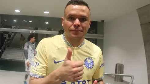 Jonathan Rodríguez se quedó en la banca contra Manchester City.