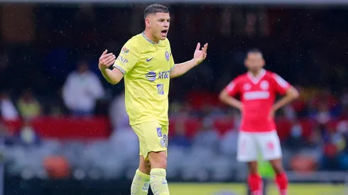 Richard Sánchez es el hombre de los golazos en América.