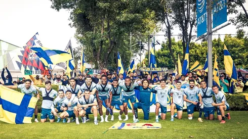 Los jugadores convivieron unos minutos con sus aficionados.