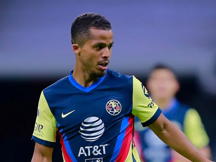 Giovani Dos Santos, ¿con destino de Copa Libertadores?