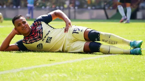 Román Martínez y un homenaje a Blanco en su festejo.