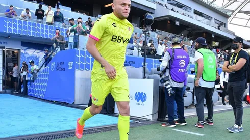 América calcula el debut de Jonathan Rodríguez.