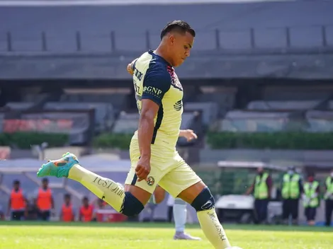La afición de América, encantada con Román Martínez