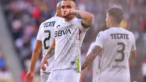 Jonathan Rodríguez está por definir su futuro