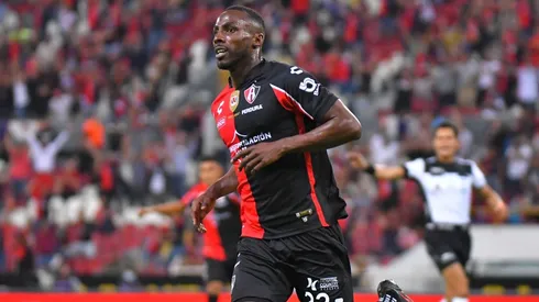 Quiñones subió sus bonos y Atlas pide una fuerte suma por él.