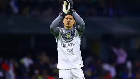 Memo Ochoa porta un nuevo tatuaje en la piel