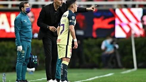 El Tano Ortiz sigue tomando decisiones en América.