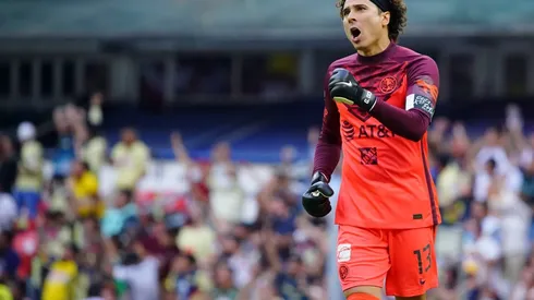 Ochoa celebra en el América contra Toluca del Estadio Azteca