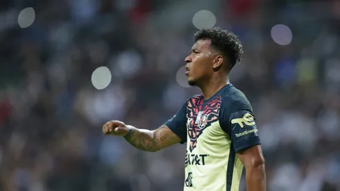 Roger Martínez ha sido de lo más participativo del Chivas vs América