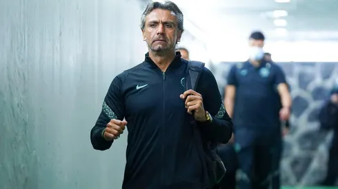 Gilberto Adame y su hijo perderán su lugar en América.