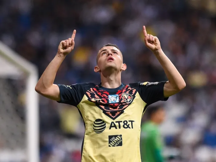 Fidalgo marca golazo de cabeza y pone al frente al América ante Monterrey