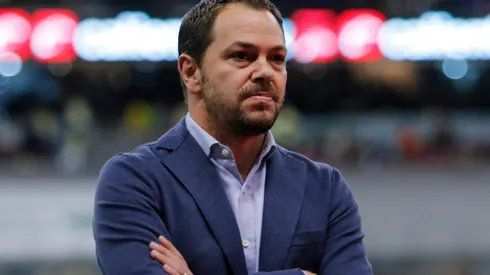 Ahora los cañones apuntan 100 por ciento a Santiago Baños.