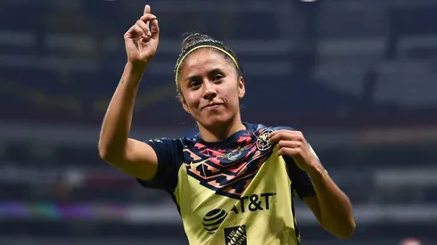 Mónica Rodríguez ha demostrado sentir los colores azulcremas.