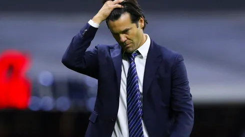 Santiago Solari pierde una variante en la defensa del América.