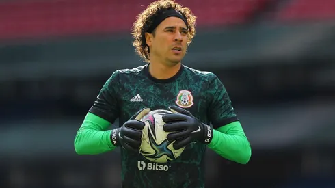 Guillermo Ochoa apunta a la titularidad con México.