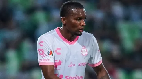 Juan Otero entre seguir en Santos Laguna y jugar en el Club América.