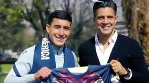 Zendejas recibió la bienvenida de Diego Ramírez en Coapa.