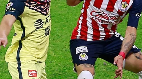 Los jugadores más destacados que vistieron las playeras del América y Chivas.