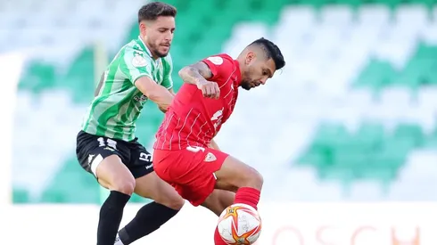 Corona ya sumó minutos con Sevilla.