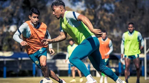 Roger deslumbró con su gol en el entrenamiento.