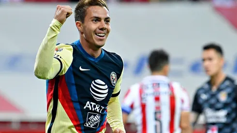 Córdova le apuntó a Chivas.