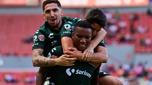 Santos aportaría un segundo refuerzo para América.