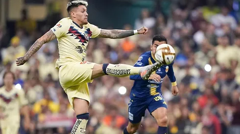 Nicolás Castillo busca retomar su carrera en México.