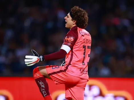Guillermo Ochoa justificó la postura de América