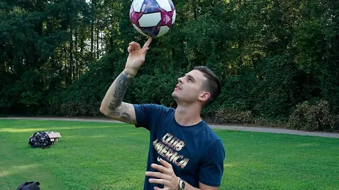 Benedetti podría quedarse en América.