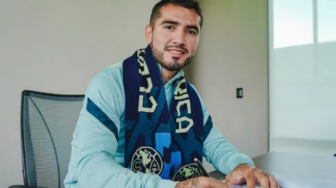 El Mono Osuna firmó su contrato y posteriormente viajó a integrarse con el plantel azulcrema.