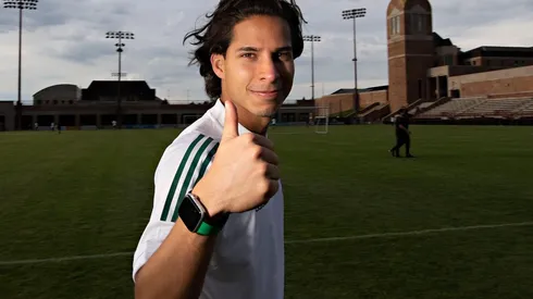 Real Betis buscaría transferir a Diego Lainez.