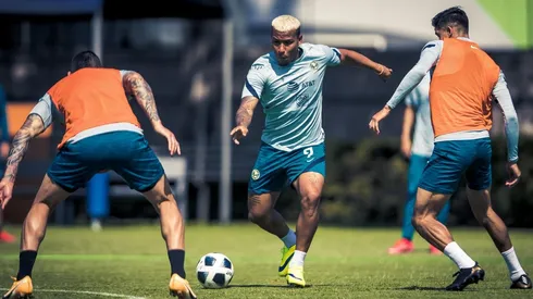 América se prepara para el duelo con Necaxa.