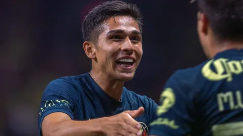 Salvador Reyes ya debutó en la red con la playera del América.