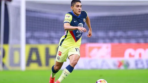 Santiago Naveda le habría enseñado a Diego Reyes el escudo de América.