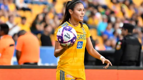 Karen Luna fortalecerá la defensa de América.