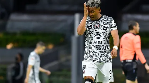 Martínez ha estado envuelto en diferentes temas extra cancha desde que acabó el torneo.