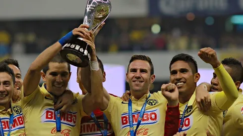 Igual que Layún: 5 jugadores que volvieron siendo ídolos