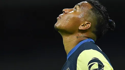 Roger Martínez podría continuar su carrera en Boca Juniors.