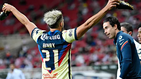 Henry Martín contó los detalles de por qué se le ocurrió celebrar como Cuauhtémoc Blanco vs. Chivas.